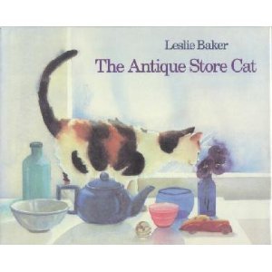 cover image The Antique Store Cat