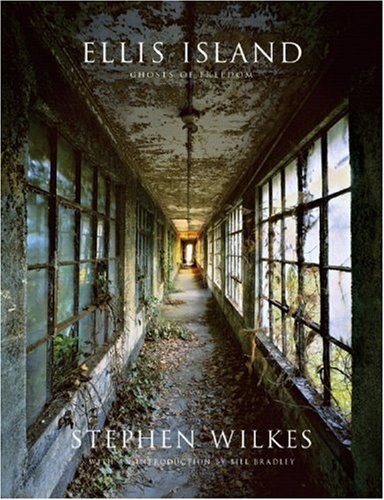 cover image Ellis Island: Ghosts of Freedom