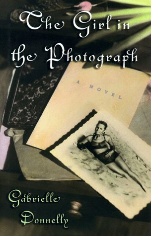 cover image The Girl in the Photograph