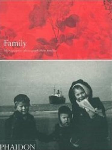 cover image Family: Photographers Photograph Their Families