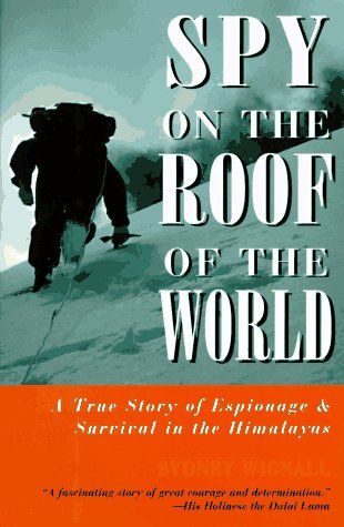 cover image Spy on the Roof of the World