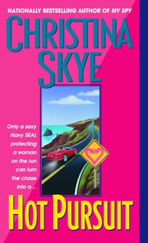 cover image HOT PURSUIT