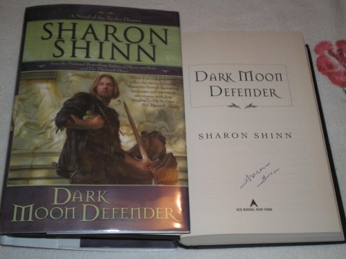 cover image Dark Moon Defender