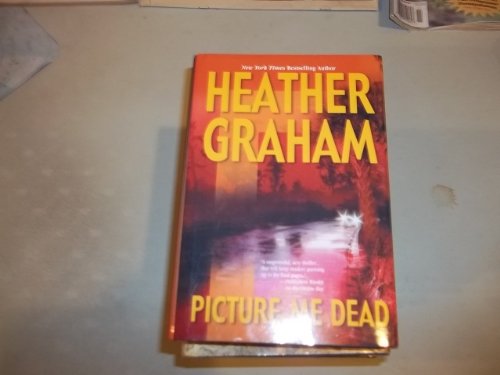cover image PICTURE ME DEAD