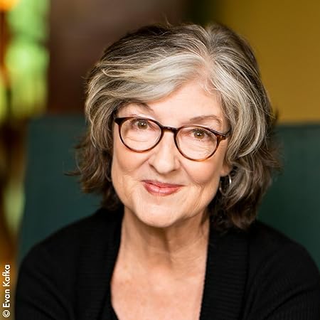 Barbara Kingsolver receives NBF Lifetime Achievement Award